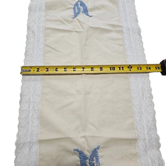 VTG Linen Table Runner Chunky Cross Stitch Tulips Doilies Repurpose For Crafts - Picture 15 of 16